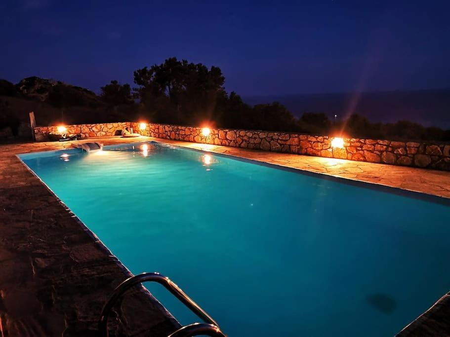Mavri Ruhige Private Pool Villa, Meerblick Villa *